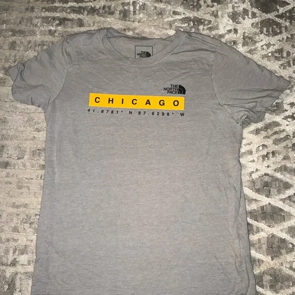 The North Face Light Gray Chicago Tee - Picture 2 of 3